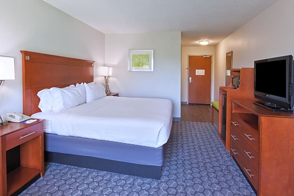 Holiday Inn Express Phenix City-Fort Benning, an IHG Hotel