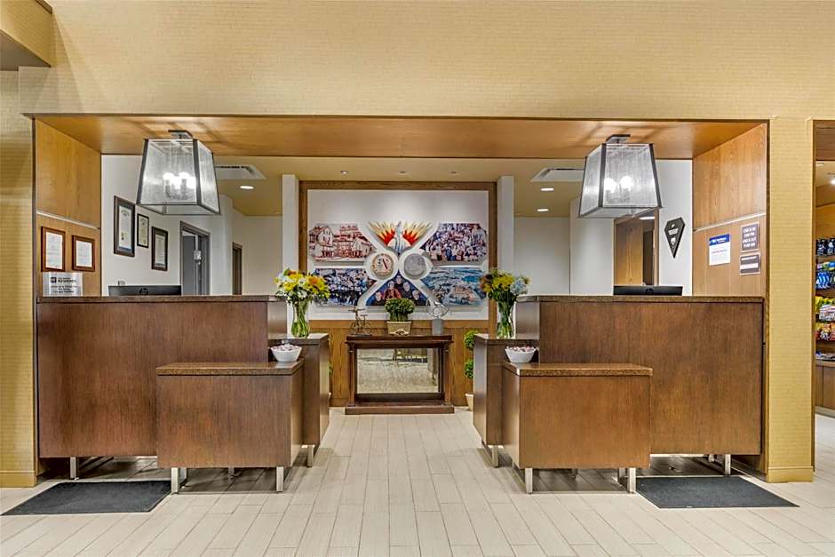 Best Western Plus Franciscan Square Inn and Suites Steubenville