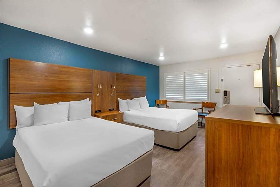 Best Western Plus Clocktower Inn