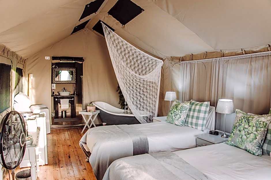 Chandelier Game Lodge