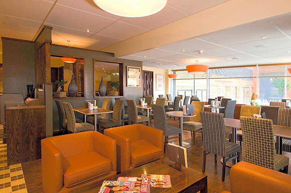 Premier Inn Coventry City Centre - Belgrade Plaza