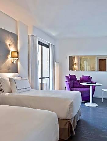 Premium King Bed