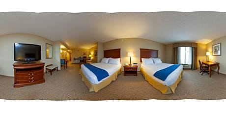 Standard Queen Room with Two Queen Beds and Roll-In Shower - Mobility Access