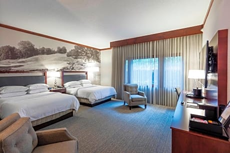 room, 2 queen beds, golf view