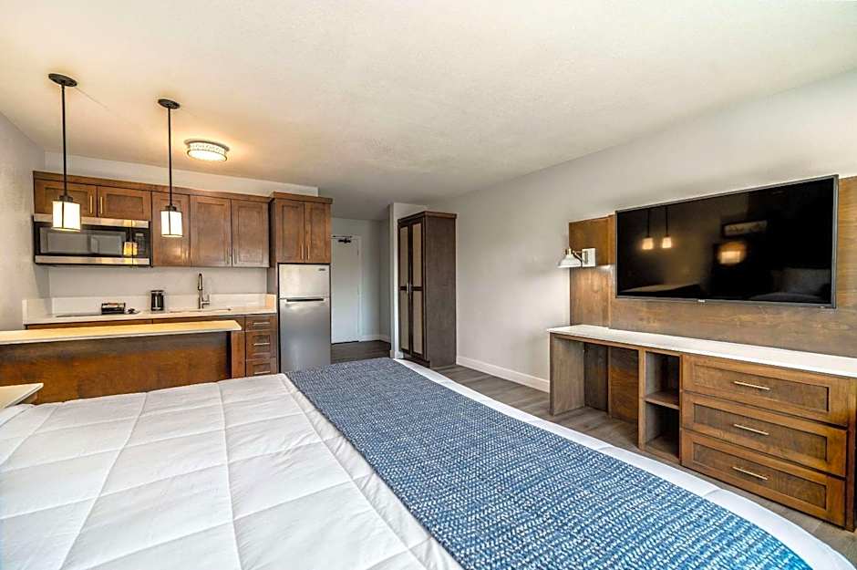MainStay Suites Moreno Valley Near March Air Reserve Base