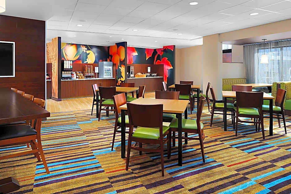 Fairfield Inn & Suites by Marriott Fresno Yosemite International Airport