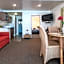 Hananui Lodge and Apartments