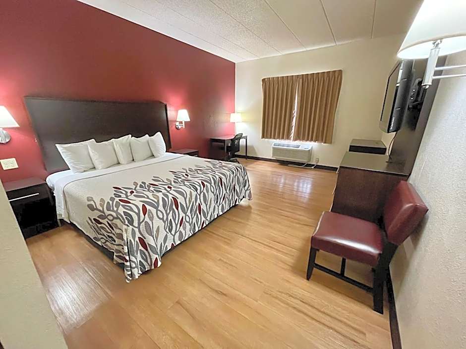 Red Roof Inn Sandusky - Milan