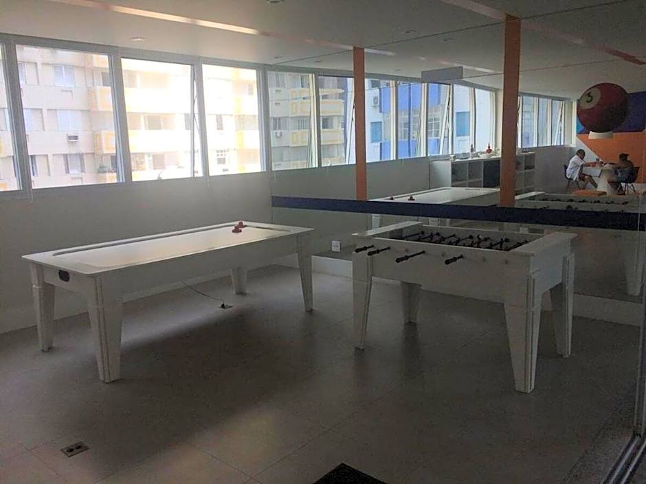 Vista Mar Unlimited Frente Mar Ar Condicionado Garagem Arrumação Andar Alto e piscina aquecida, sauna e muito mais!