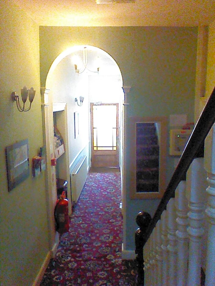 Mountbatten Hotel