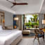 Conrad Punta de Mita