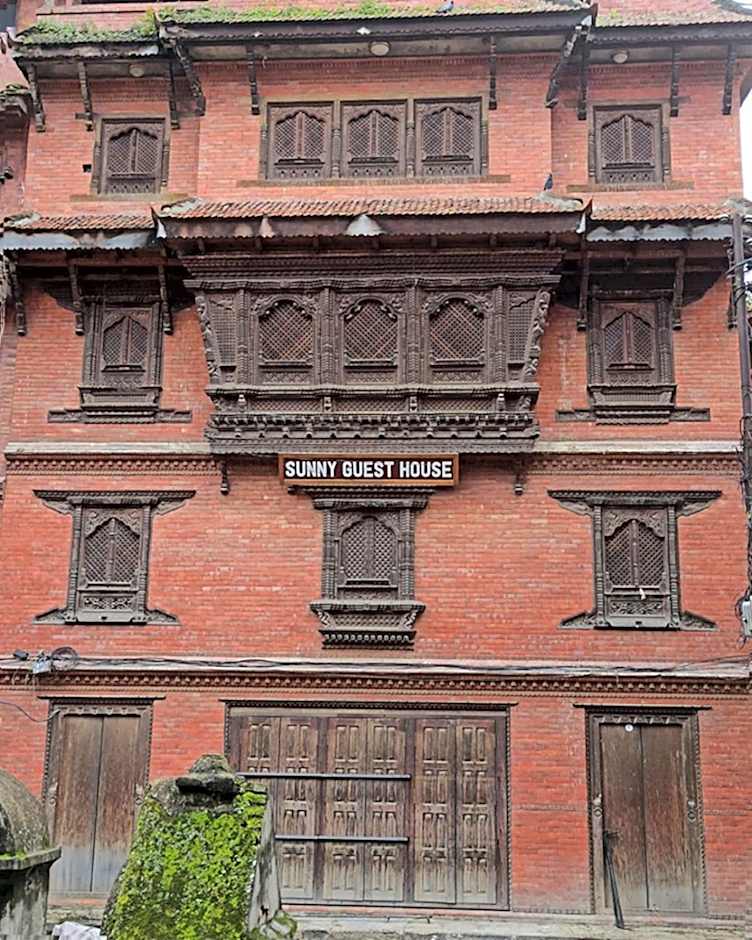 Sunny Guest House and Cafe