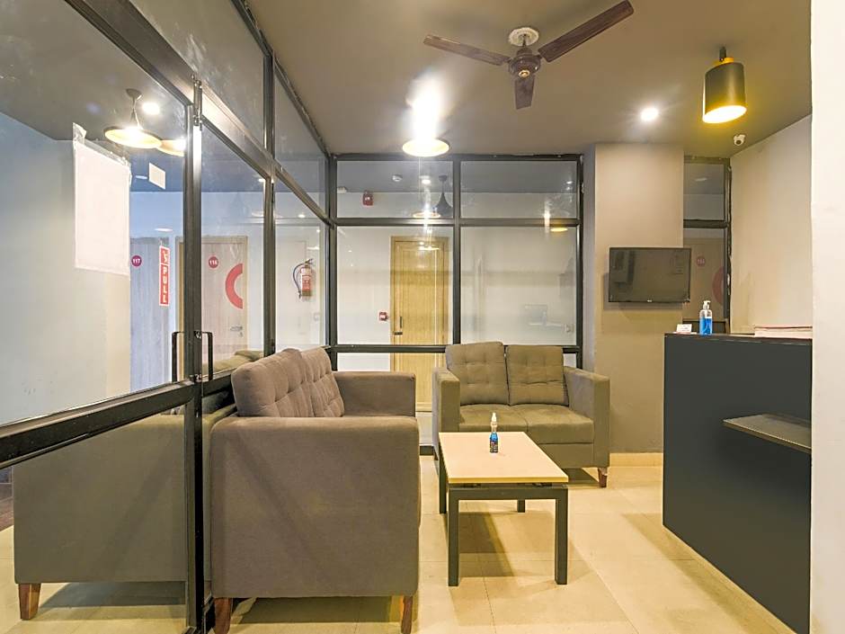 Jps Grand Hotel by OYO Rooms – Delhi, NY