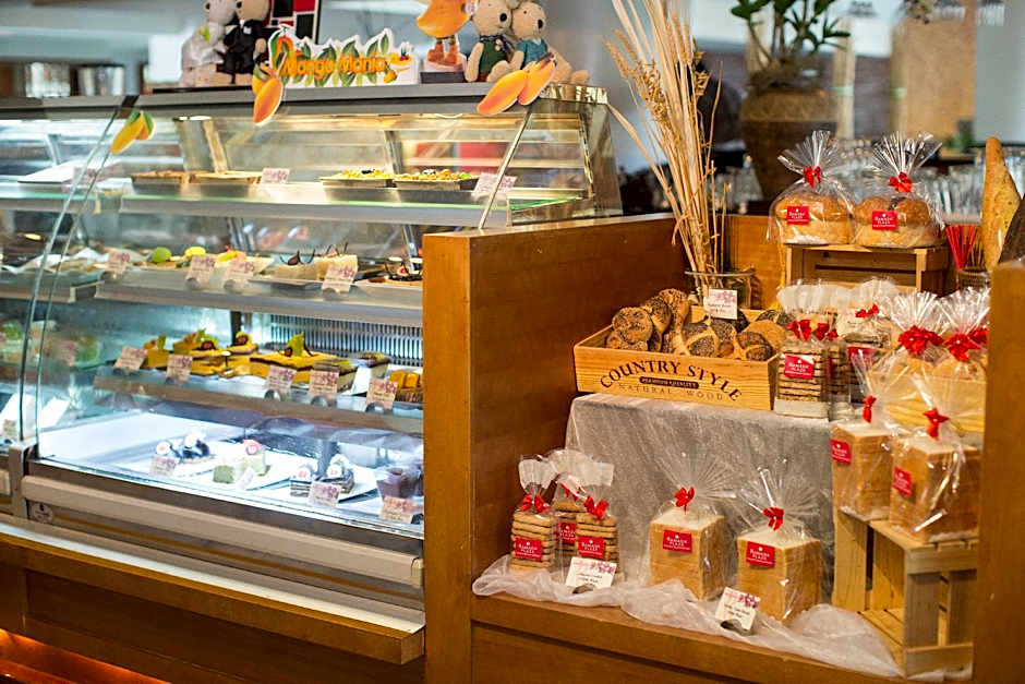 Ramada Plaza by Wyndham Bangkok Menam Riverside