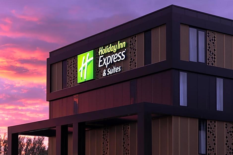 Holiday Inn Express And Suites Deventer By IHG