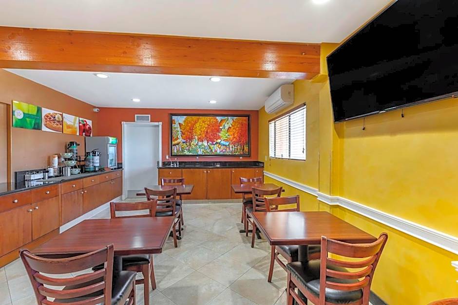 Quality Inn & Suites Westminster - Seal Beach Westminster