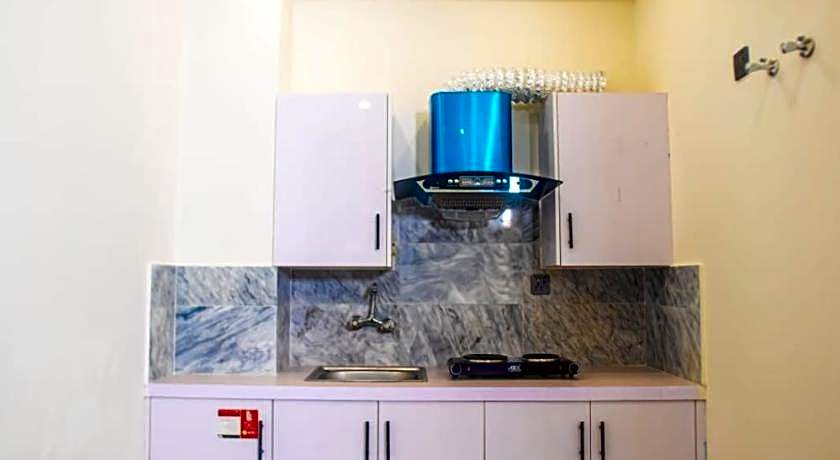 The Rich Hotel & Apartments