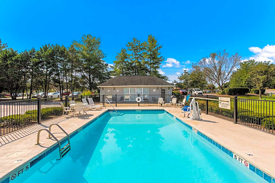 Quality Inn Gallatin-Nashville Metro