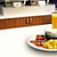 Holiday Inn Express Hotel & Suites Minneapolis - Minnetonka By IHG