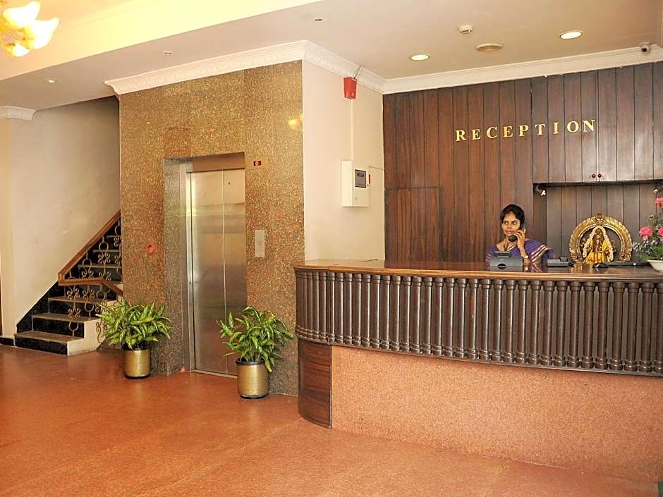 Hotel Manhattan – Chennai, IL