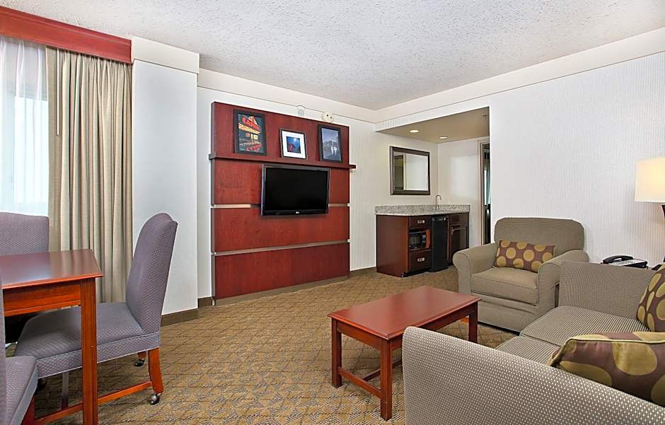 Holiday Inn University Plaza-Bowling Green By IHG