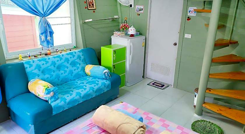 A Houses Homestay