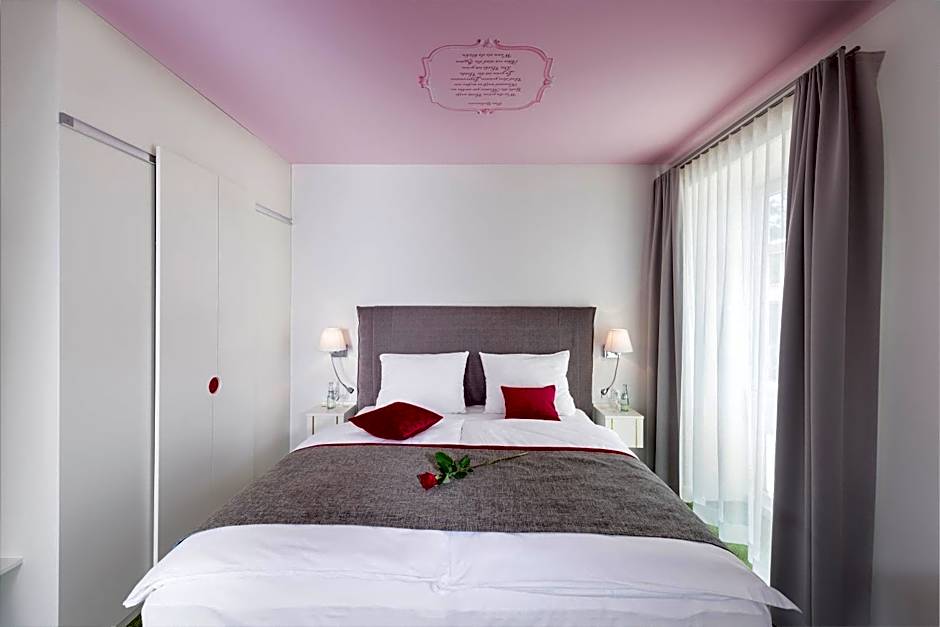 Foto 1 di 10 di Superior 1 Double Bed or 2 Beds