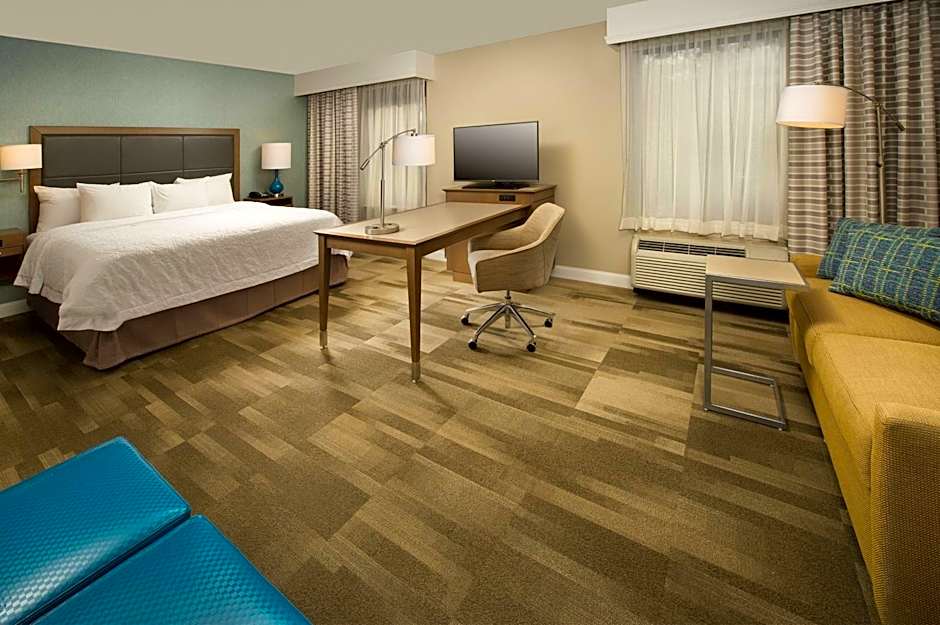 Hampton Inn By Hilton & Suites Syracuse/Carrier Circle