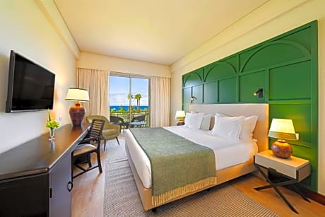 Classic Double or Twin Room with Ocean View