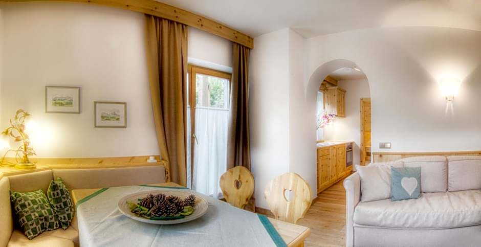 Family and Wellness Residence Ciasa Antersies
