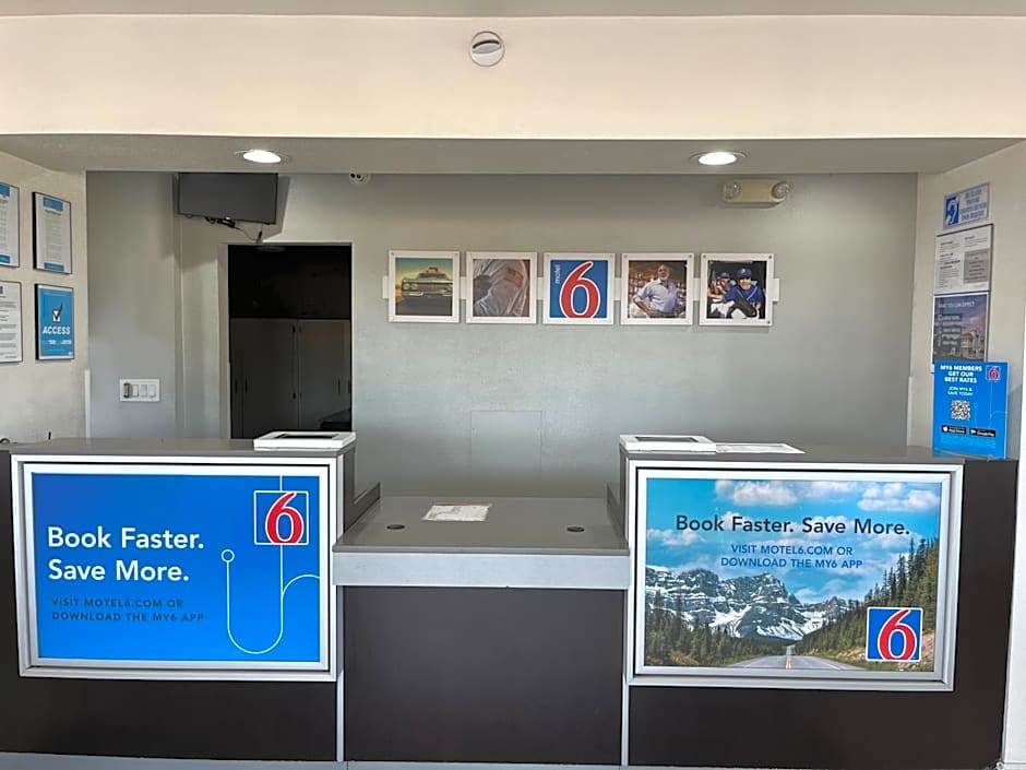 Motel 6-Visalia, CA