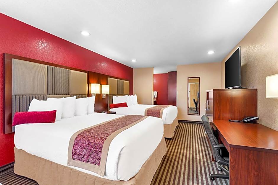 Best Western Plus Yosemite Way Station Motel