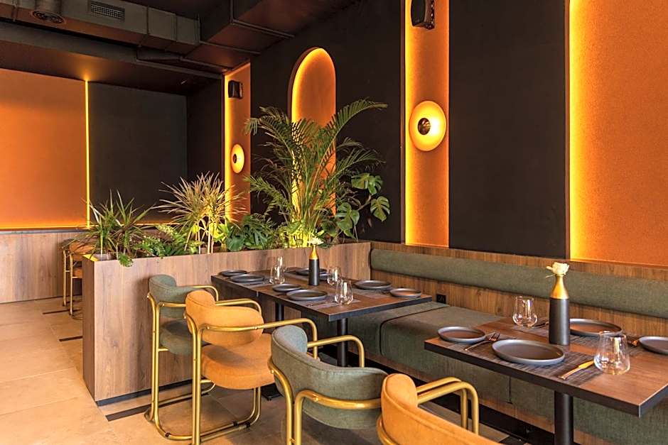 DIAGONAL HOTEL