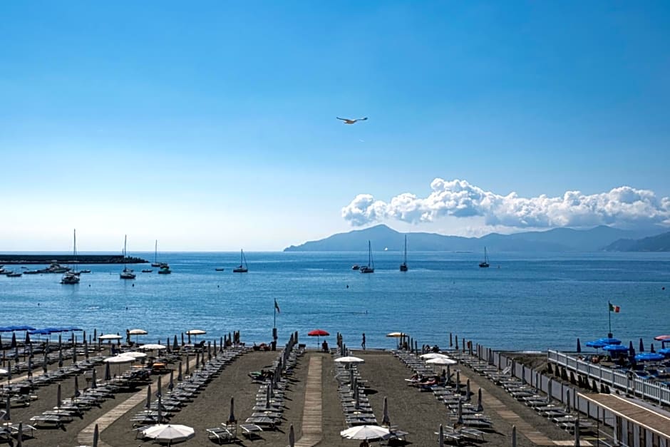 Suite Hotel Nettuno