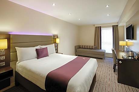 Premier Inn Thurrock West