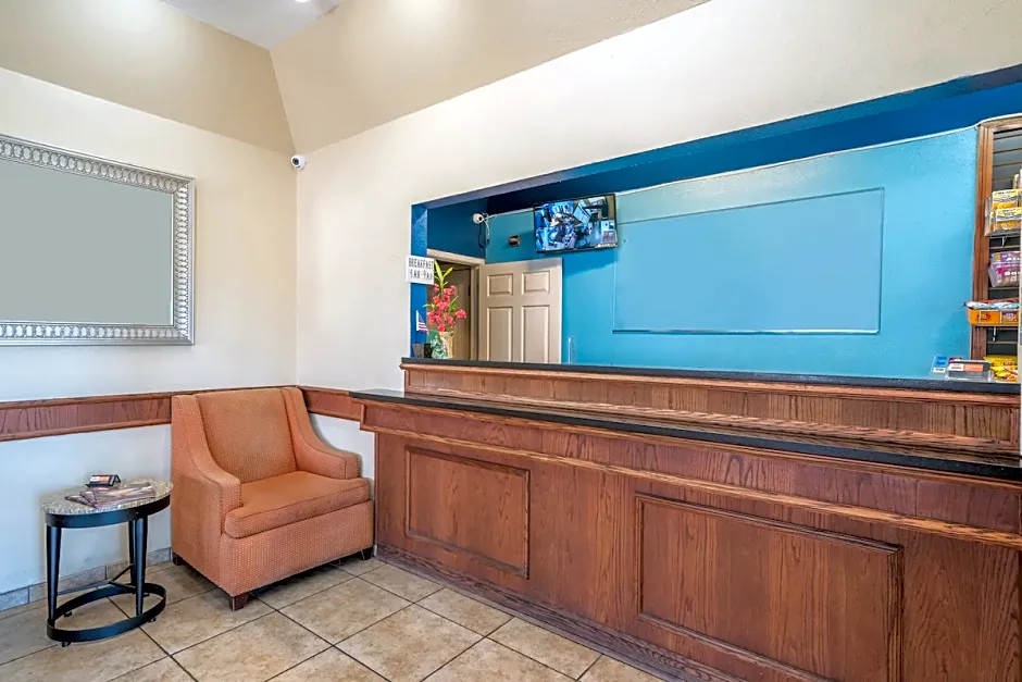 Econo Lodge Inn & Suites Downtown San Antonio