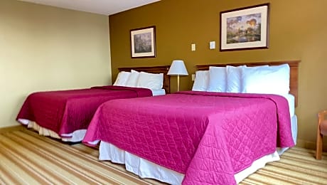 2 Queen Beds Exterior Access Non Smoking