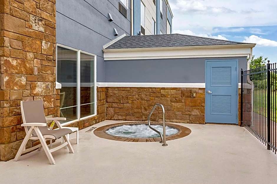 Comfort Suites Palestine