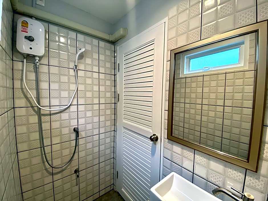 Aree House Poshtel