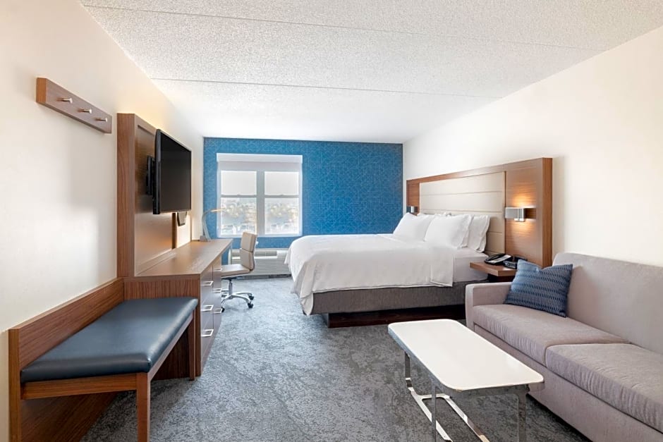 Holiday Inn Express Hotel & Suites Boston-Cambridge