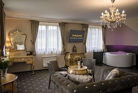 King Room with Spa Bath