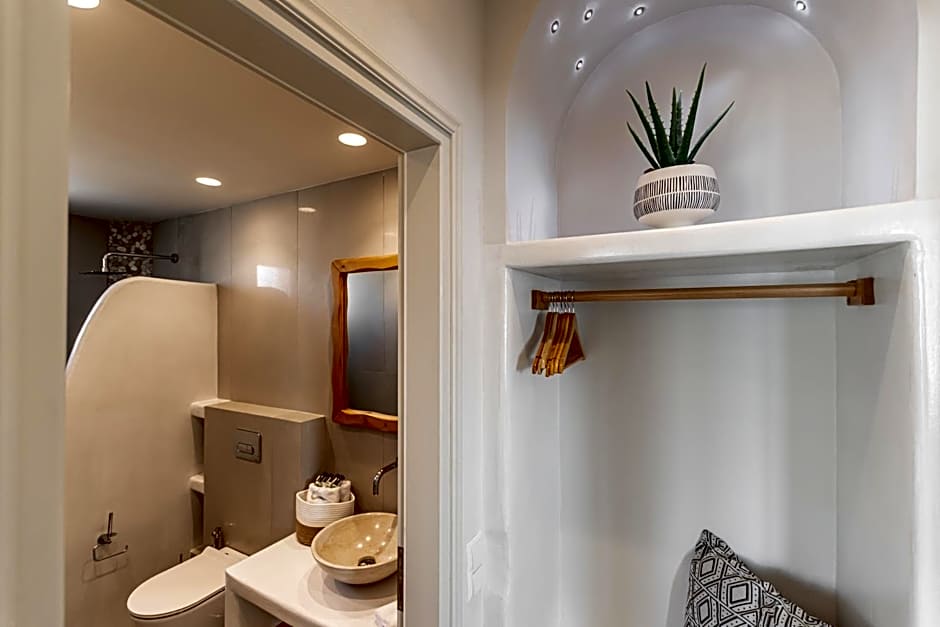 Porto Dema Luxury Suites