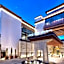 Hilton Shigatse
