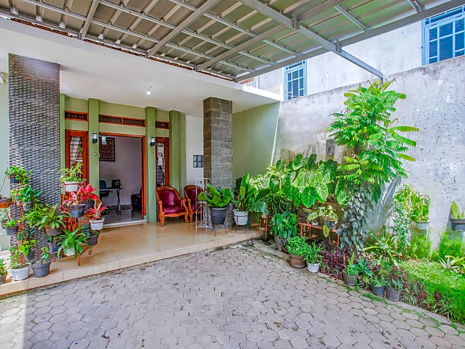 Hotel O Wisma Bambu Syariah