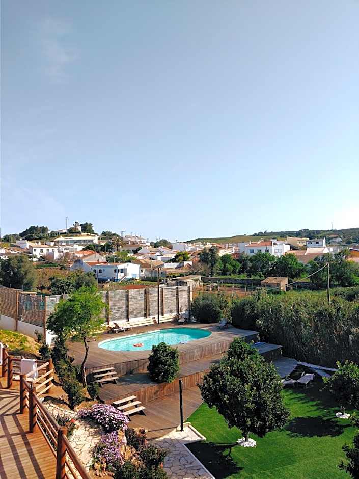 Good Feeling Hostel & Guest House
