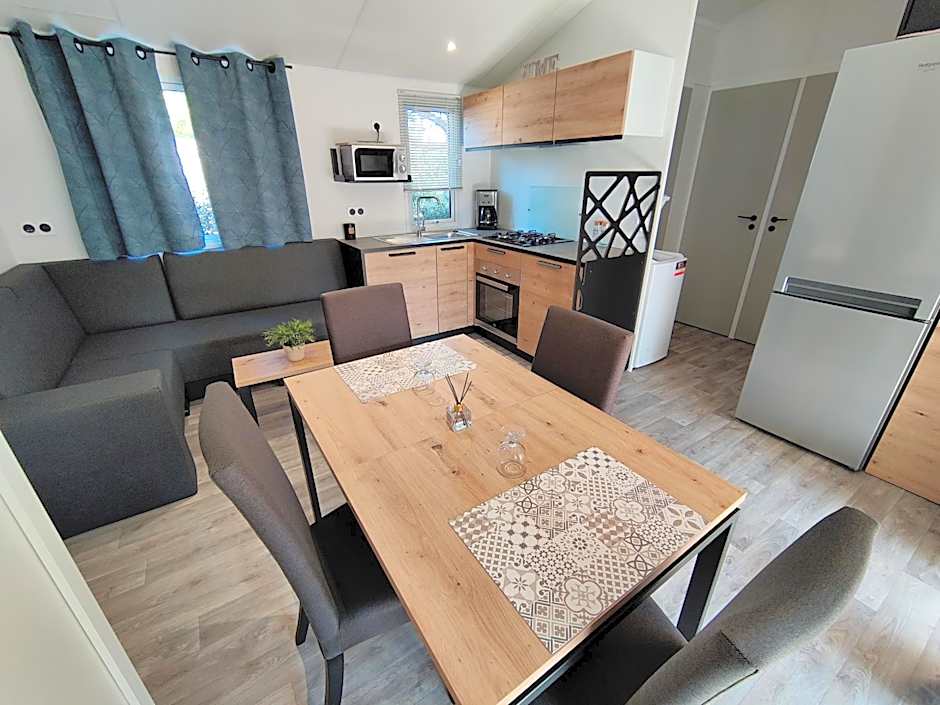 Mobil-home 4chambres-10 couchages - Parking gratuit - 2 accès piscines inclus dès 3 nuitées