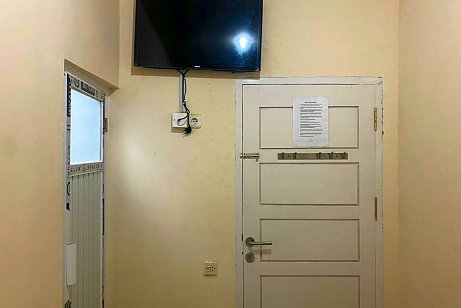 CK Homestay Syariah near Lippo Plaza Jambi Mitra RedDoorz