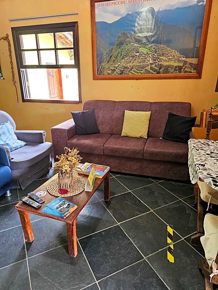 Hostel Yellow House MG