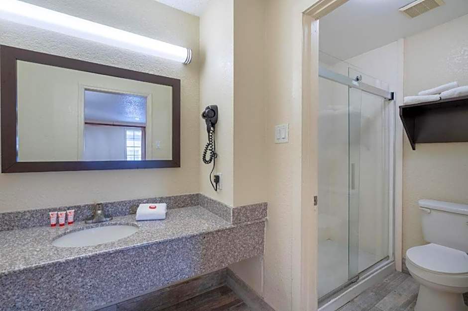 OYO Hotel Tulsa N Sheridan Rd & Airport