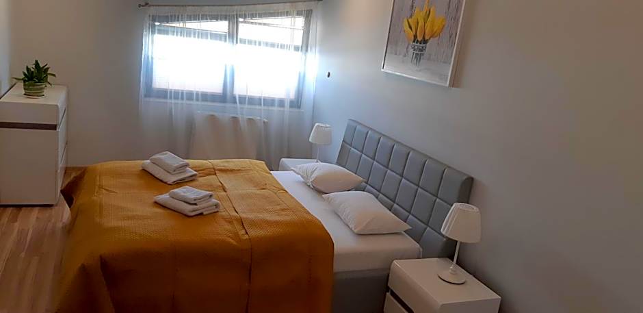 City Aparthotel